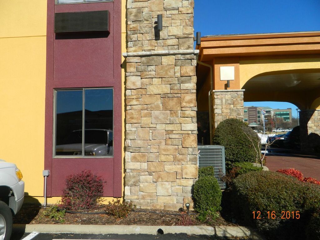 Hackett Canyon Blend with Adobe Godfrey Black Brick & Stone Fort